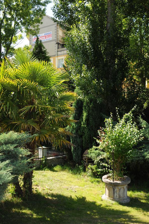 Hostal La Torre II Puente de Domingo Florez Exteriör bild